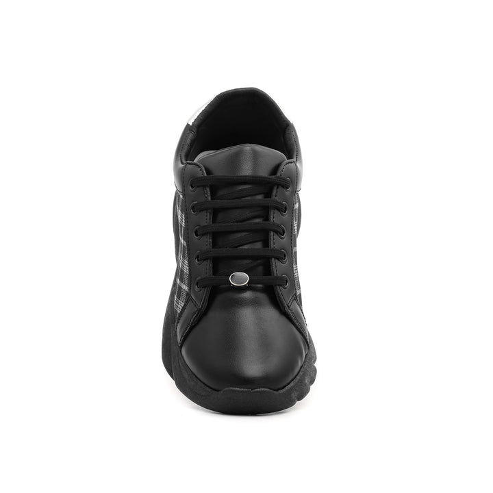 Black Casual Sneaker AT7251