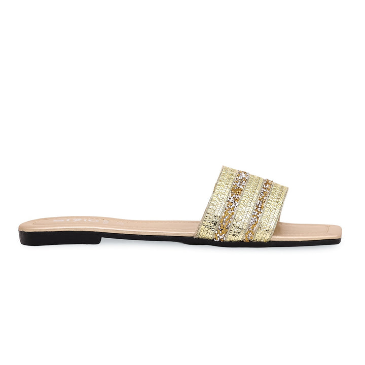 Golden Casual Chappal CL1625