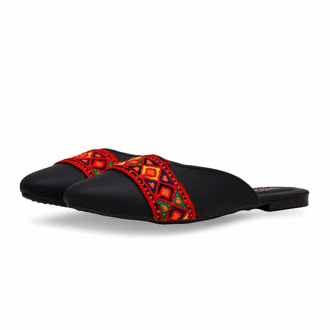 Black Casual Chappal CL1838