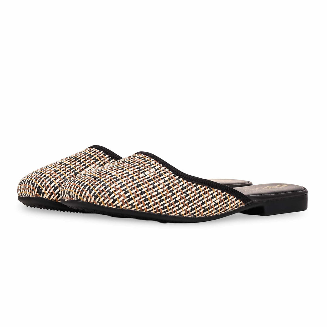 Black Back Open Chappal CL1857