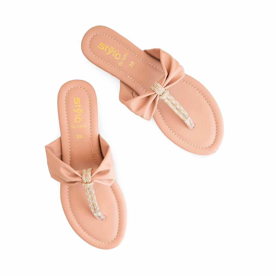 Beige Casual Chappal CL1989