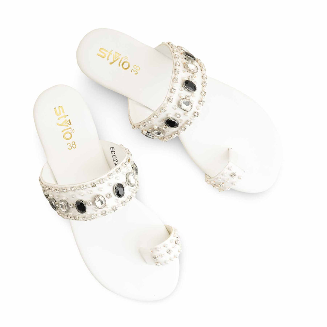 White Fancy Women Chappal Ec0220