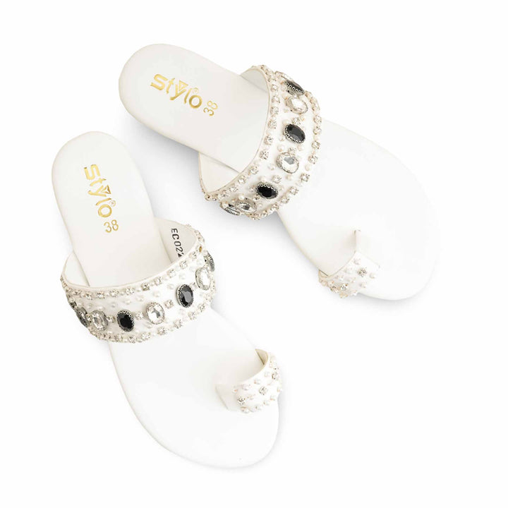 White Fancy Women Chappal Ec0220