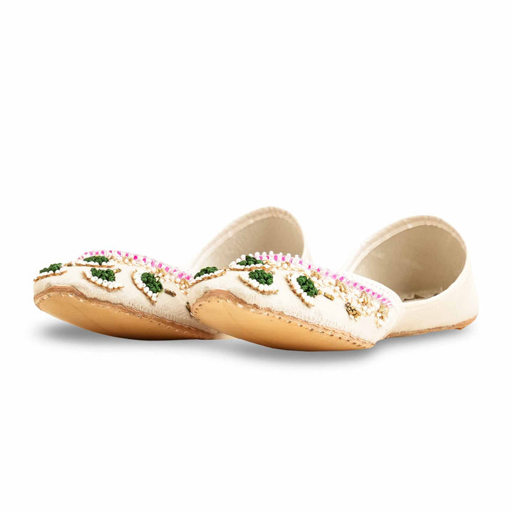White Fancy Women Khusa EC8556