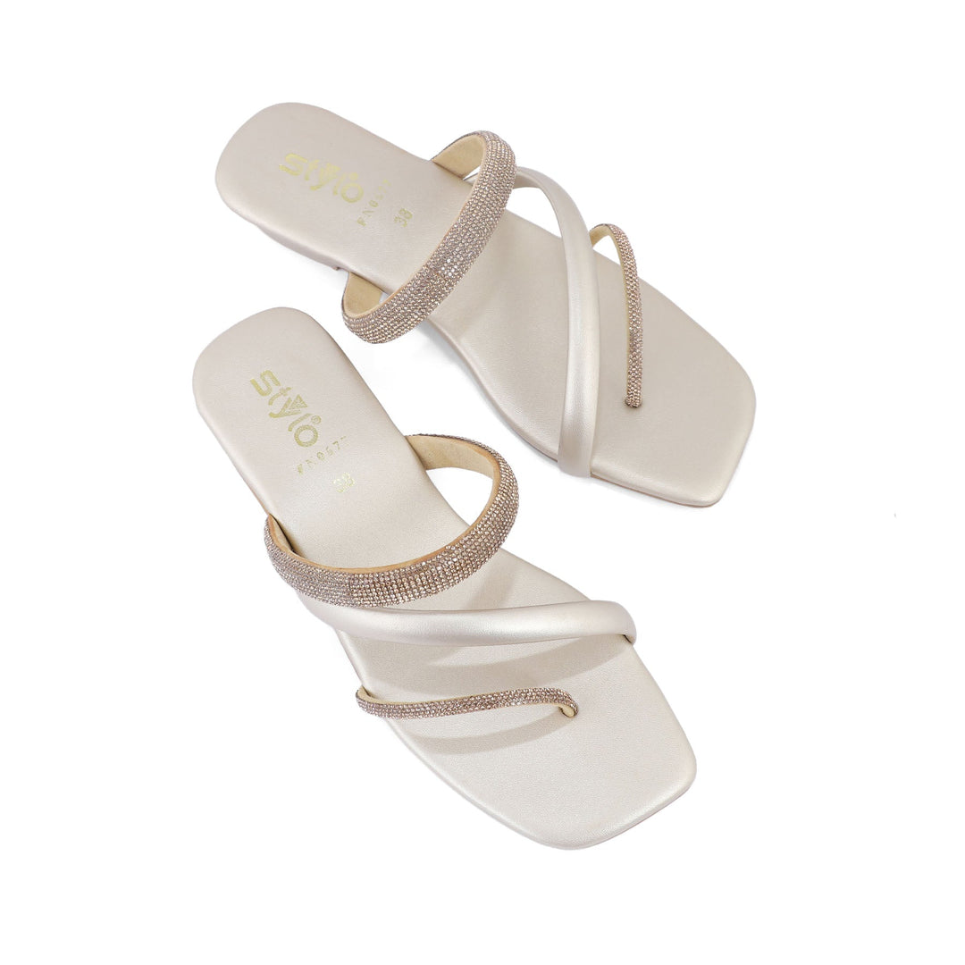 Golden Fancy Chappal FN0677