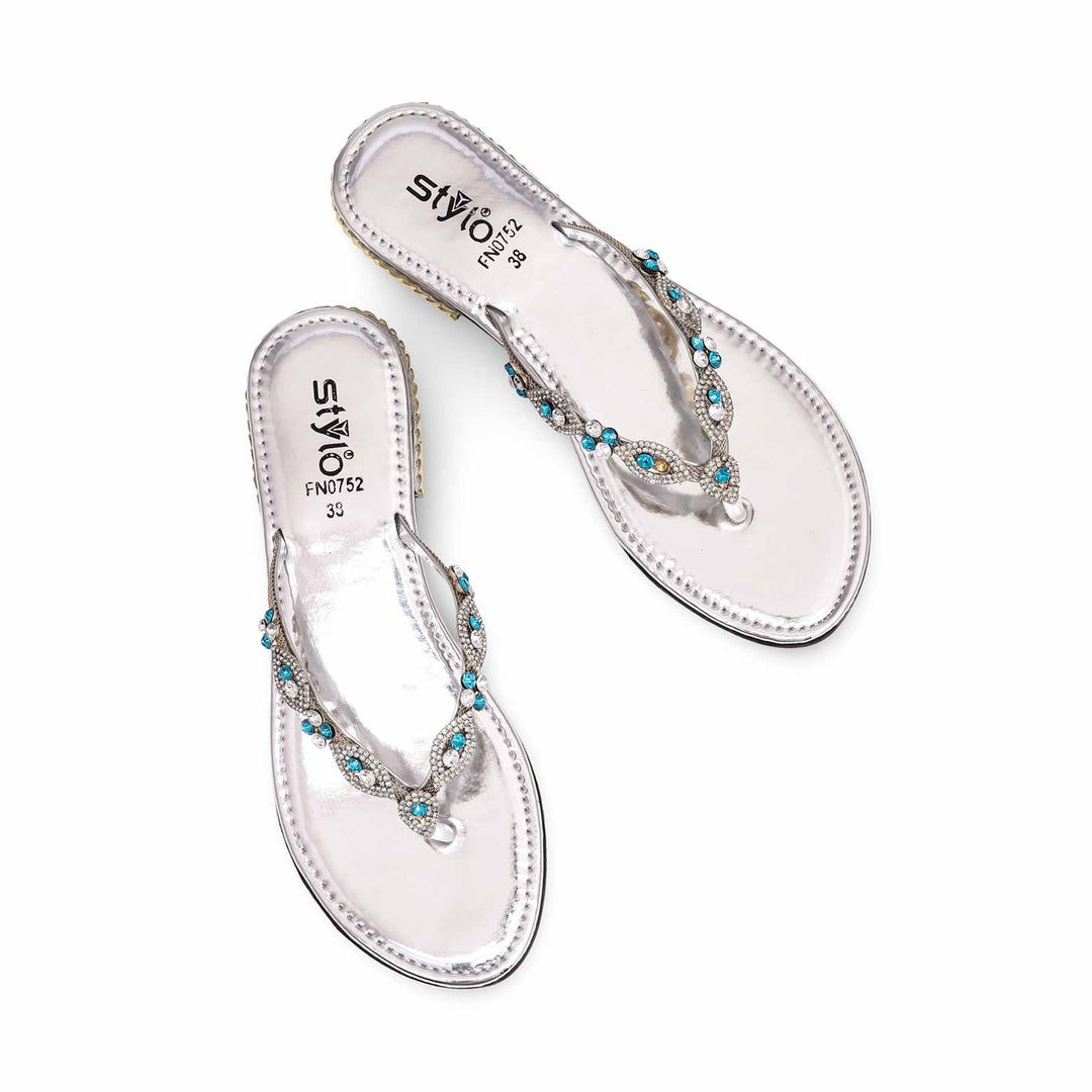 Silver Fancy Chappal FN0752