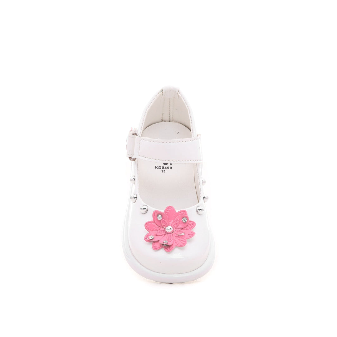 Girls White Casual Pumps KD0490