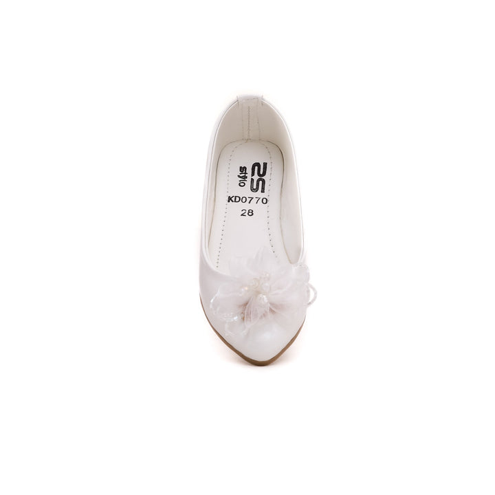 Girls White Casual Pumps KD0770