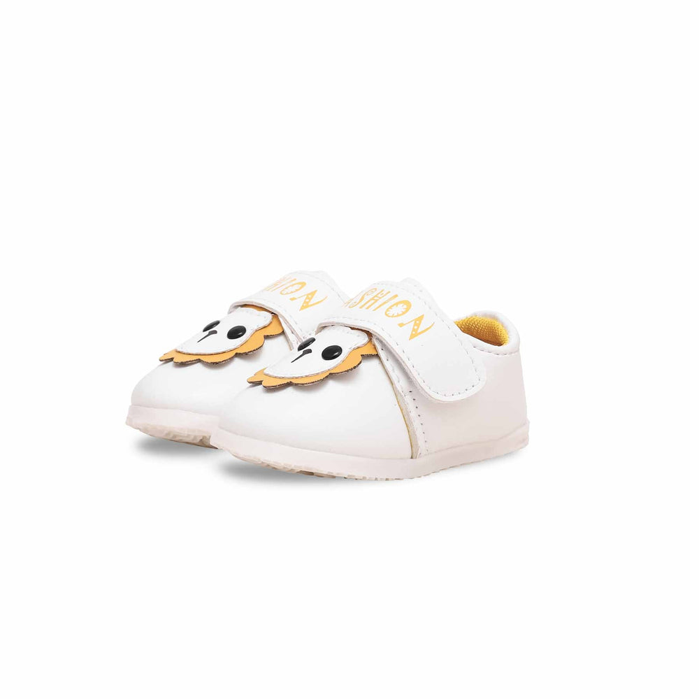 Babies White Casual Booties KD9785