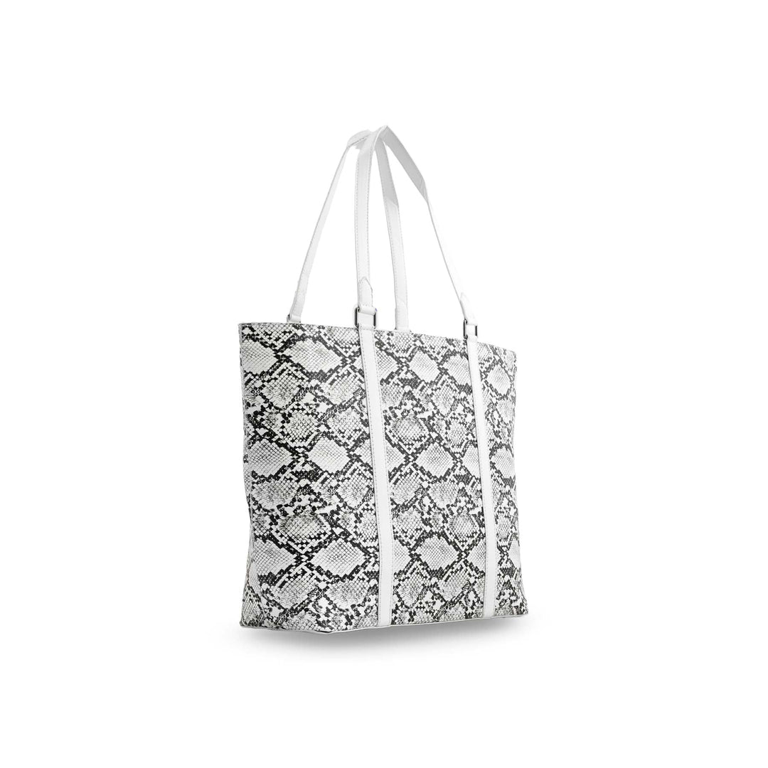 White Women Formal Shoulder Bag P55671