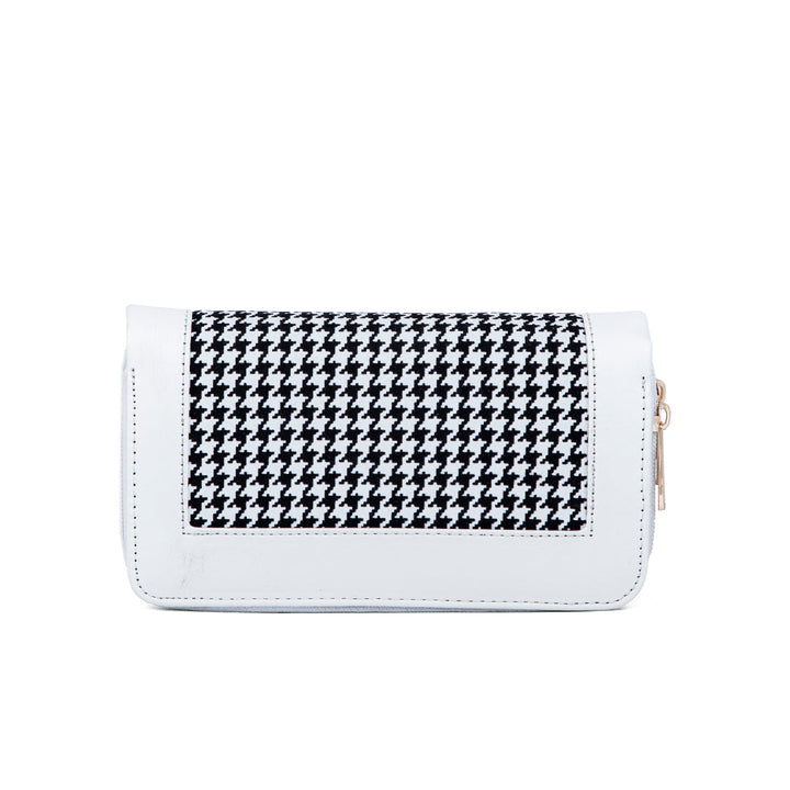White Casual Wallet P97584