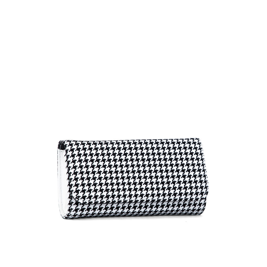 White Casual Wallet P97586