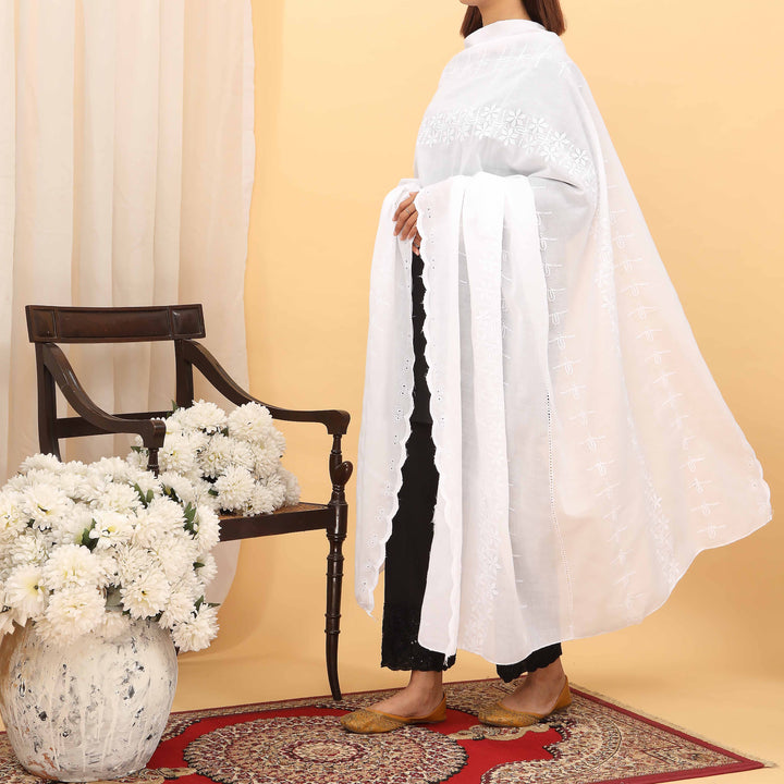 White Embroidered Dupatta PD5440