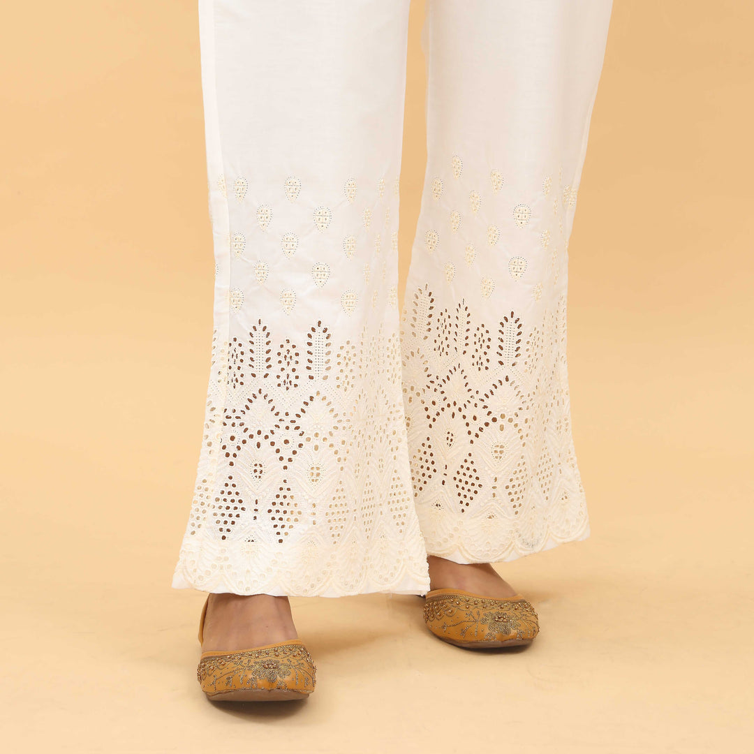 Cream Straight Fit Embellished Trouser PL4058