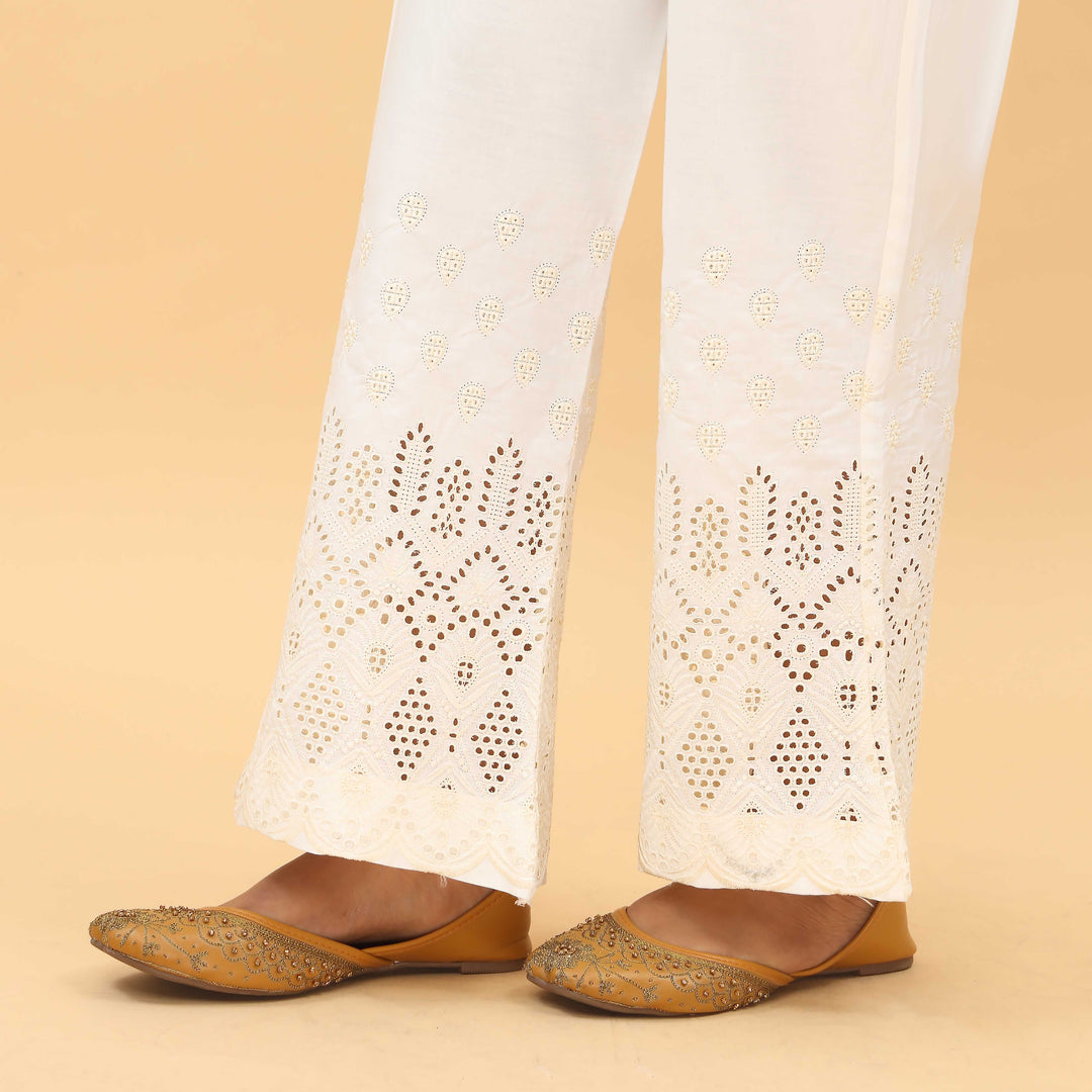 Cream Straight Fit Embellished Trouser PL4058