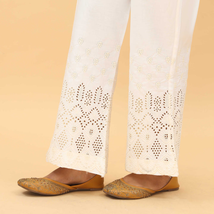 Cream Straight Fit Embellished Trouser PL4058
