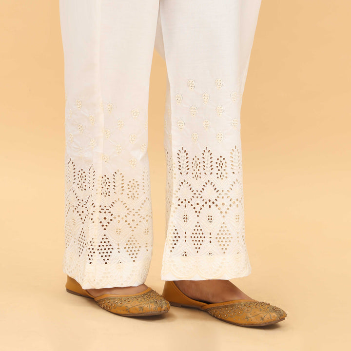 Cream Straight Fit Embellished Trouser PL4058