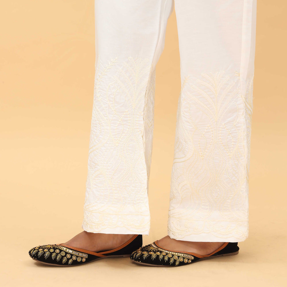 Cream Straight Fit Embellished Trouser PL4067