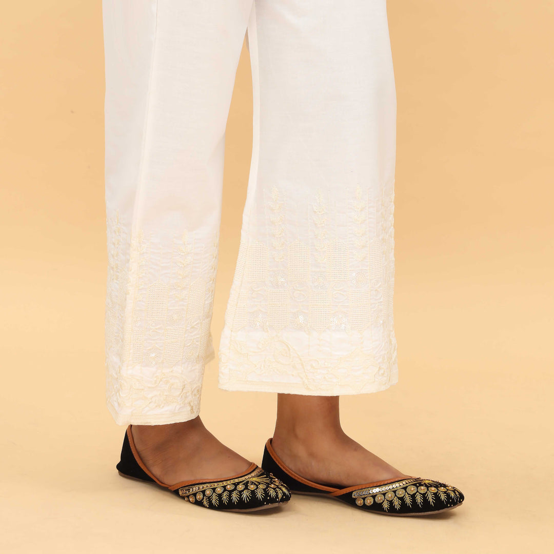 Cream Straight Fit Embellished Trouser PL4070