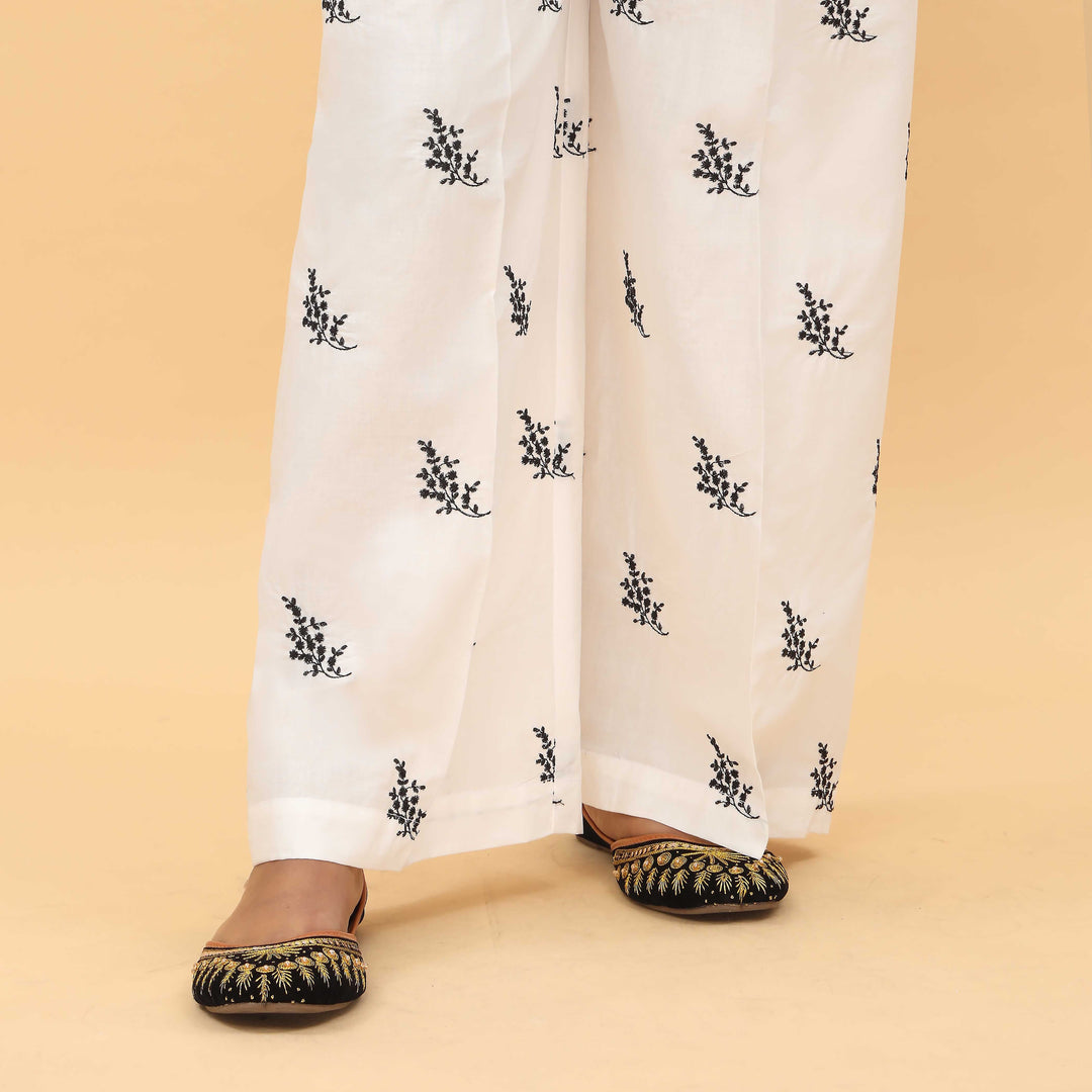 White Straight Fit Printed Trouser PL5018