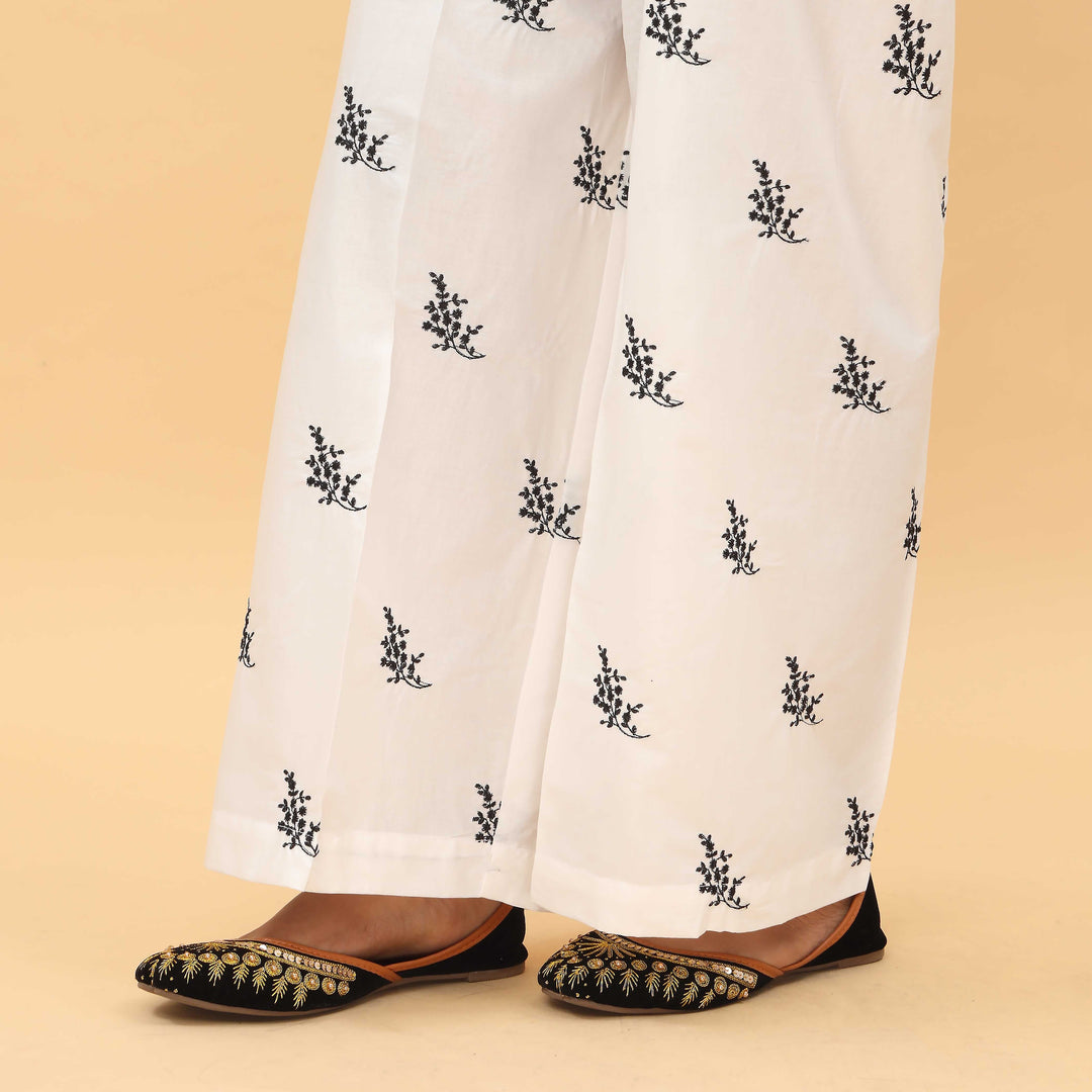 White Straight Fit Printed Trouser PL5018