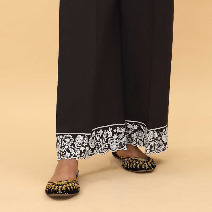 Black Straight Fit Embellished Trouser PL5024