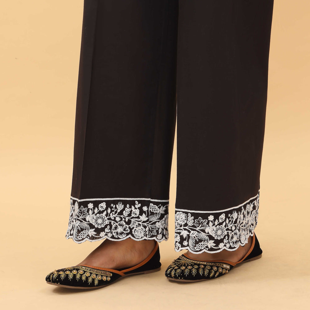 Black Straight Fit Embellished Trouser PL5024