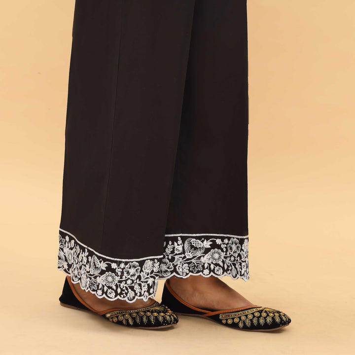 Black Straight Fit Embellished Trouser PL5024