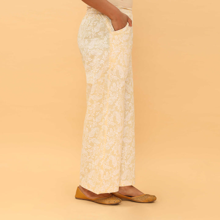 Beige Straight Fit Printed Trouser PL5026