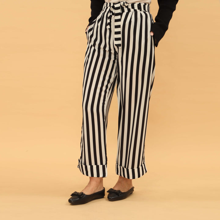 Blkwht Digital Printed Grip Silk Trouser With Self Belt PL5030