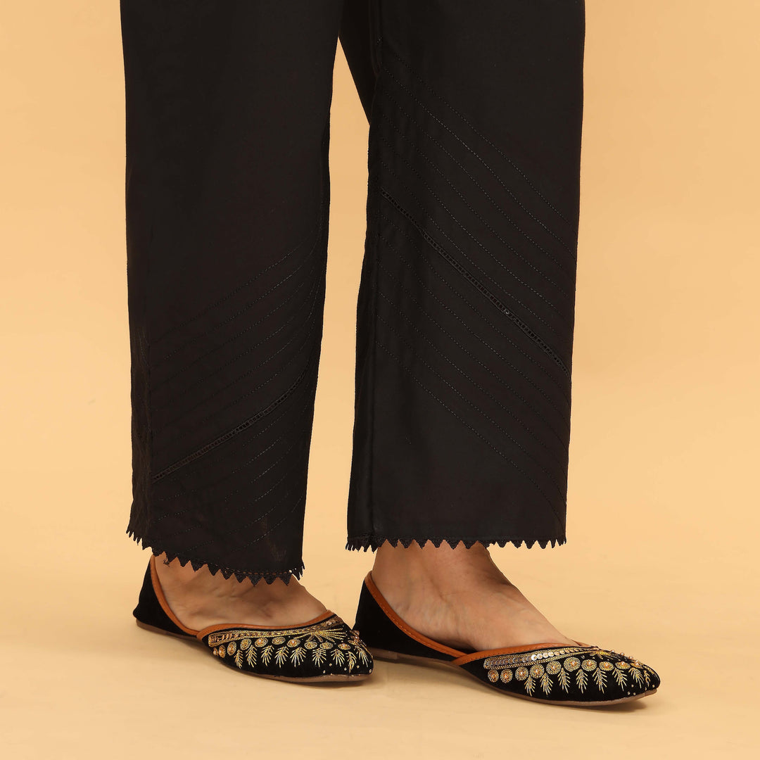 Black Straight Fit Embellished Trouser PL5035