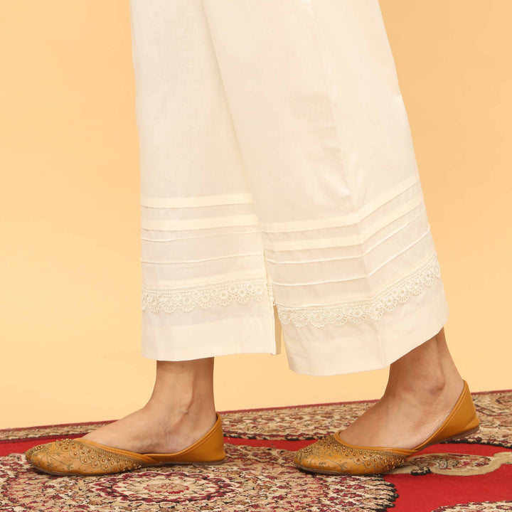 Cream Straight Fit Embellished Trouser PL5049
