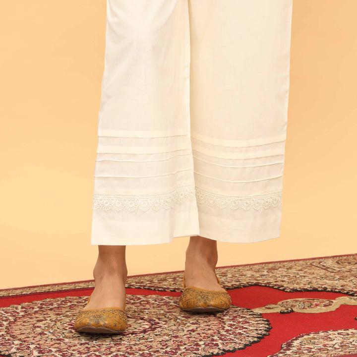 Cream Straight Fit Embellished Trouser PL5049