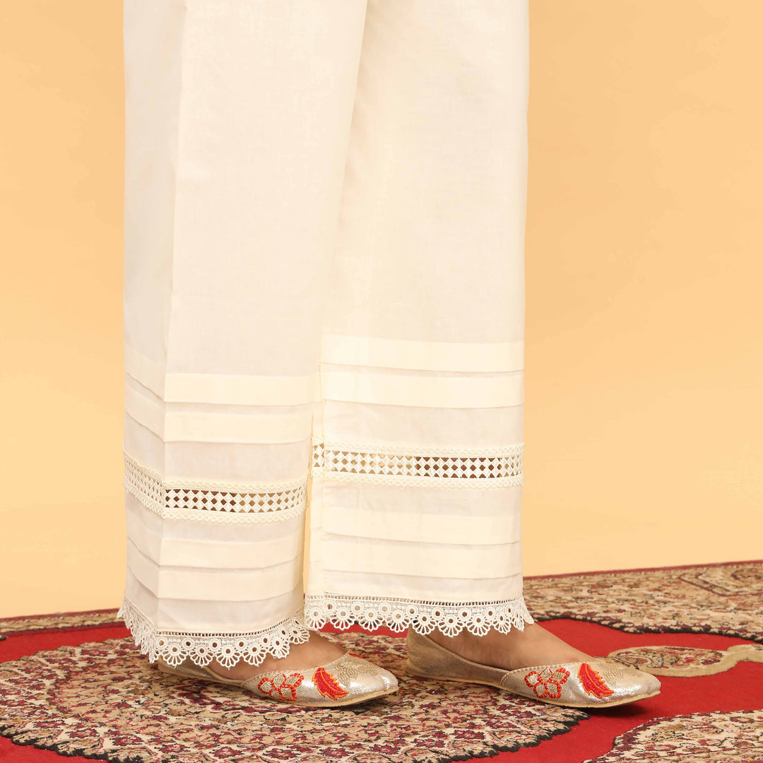Cream Straight Fit Embellished Trouser PL5052