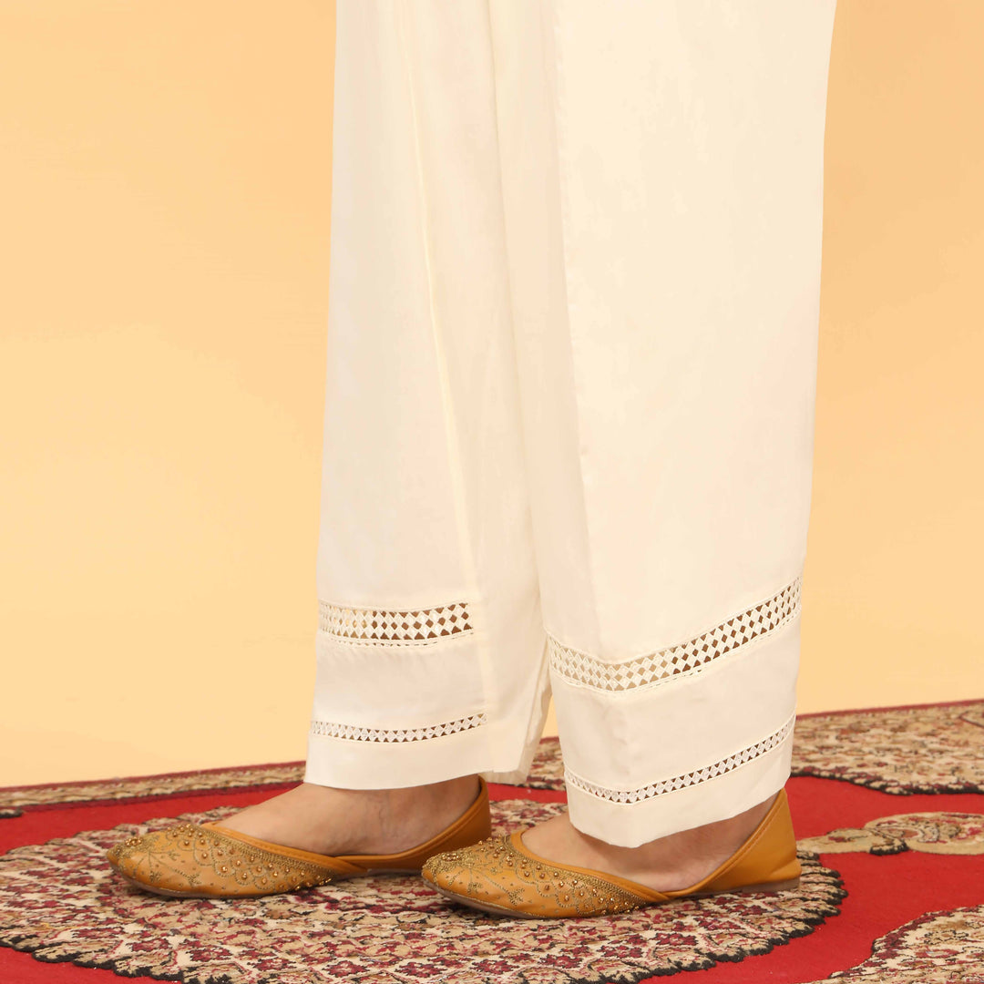 Cream Straight Fit Embellished Trouser PL5061