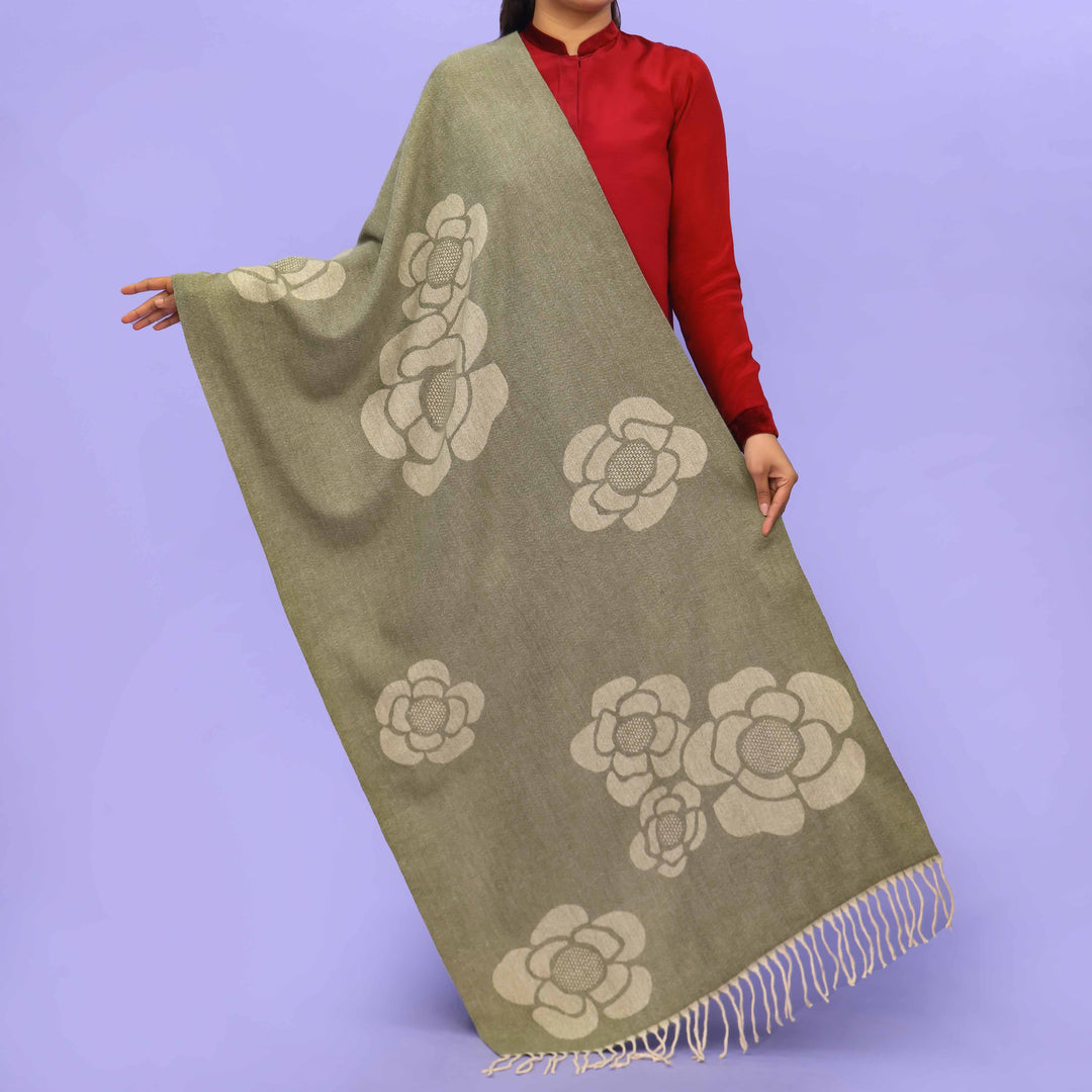 Green Acrylic Winter Shawl PN4286