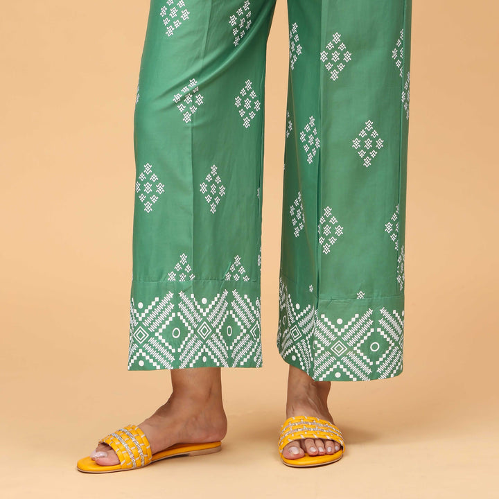 Green Straight Fit Embellished Cambric Trouser PS4510