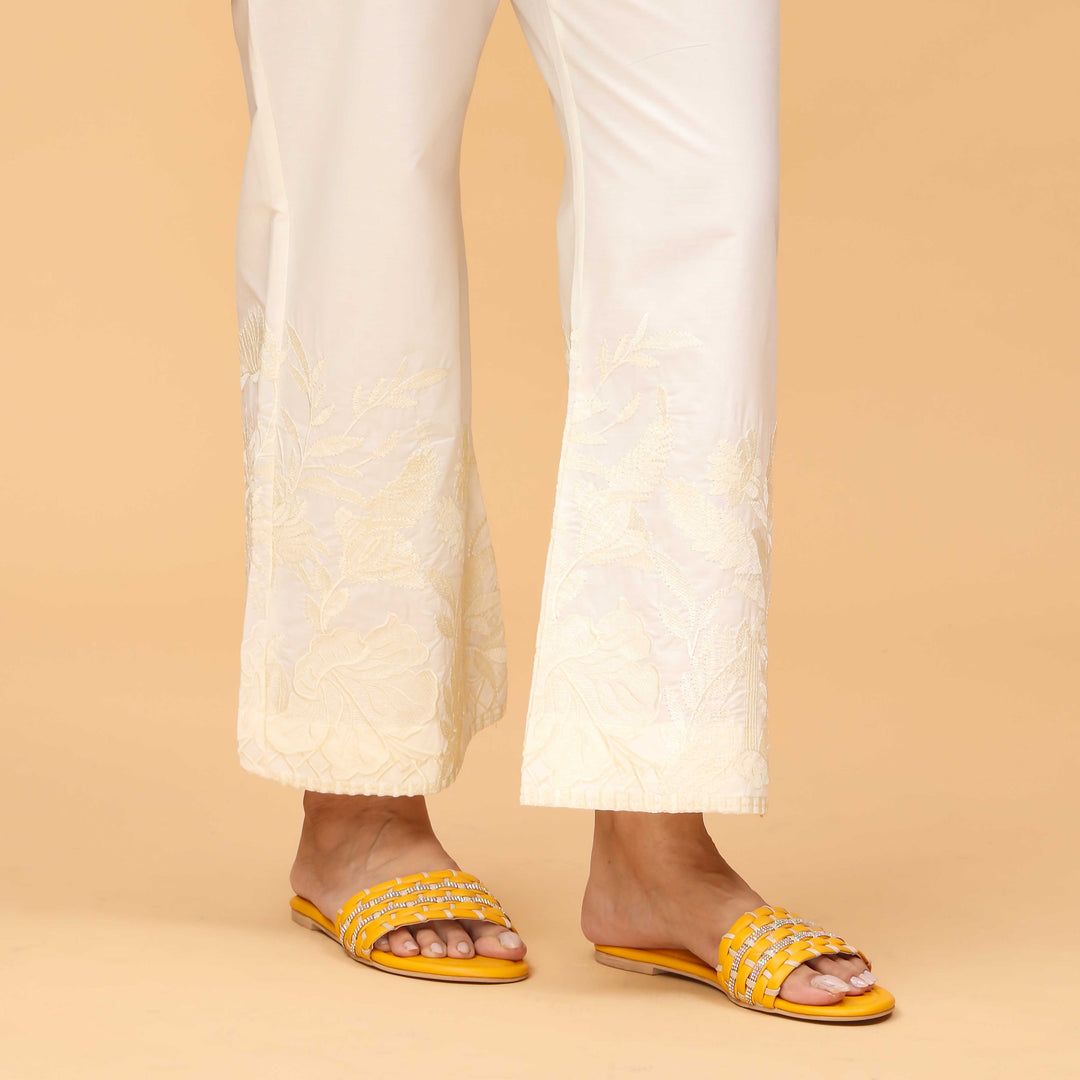 Cream Straight Fit Embellished Cambric Trouser PS4565