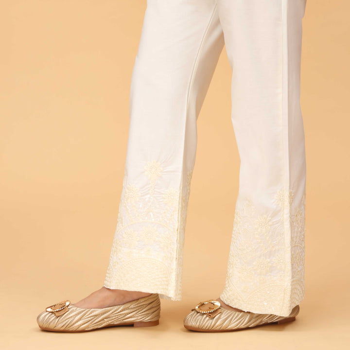 Cream Straight Fit Embellished Cambric Trouser PS4571