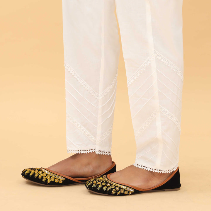 White Slim Fit Embellished Trouser PS4578