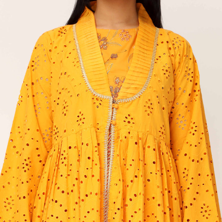 3PC- Schiffli Chikan Lawn Suit PS5024
