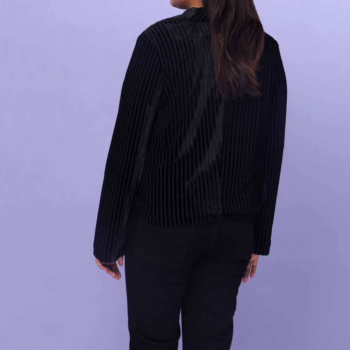 Black Velvet Thread Winter Sweater PW4273