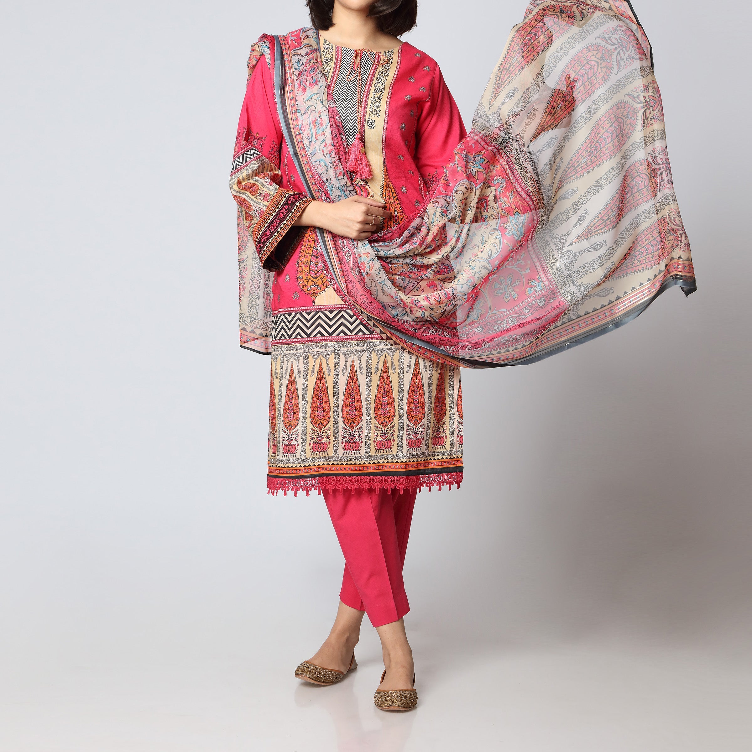 3PC- Digital Printed Lawn Embroidered Suit  PS3172