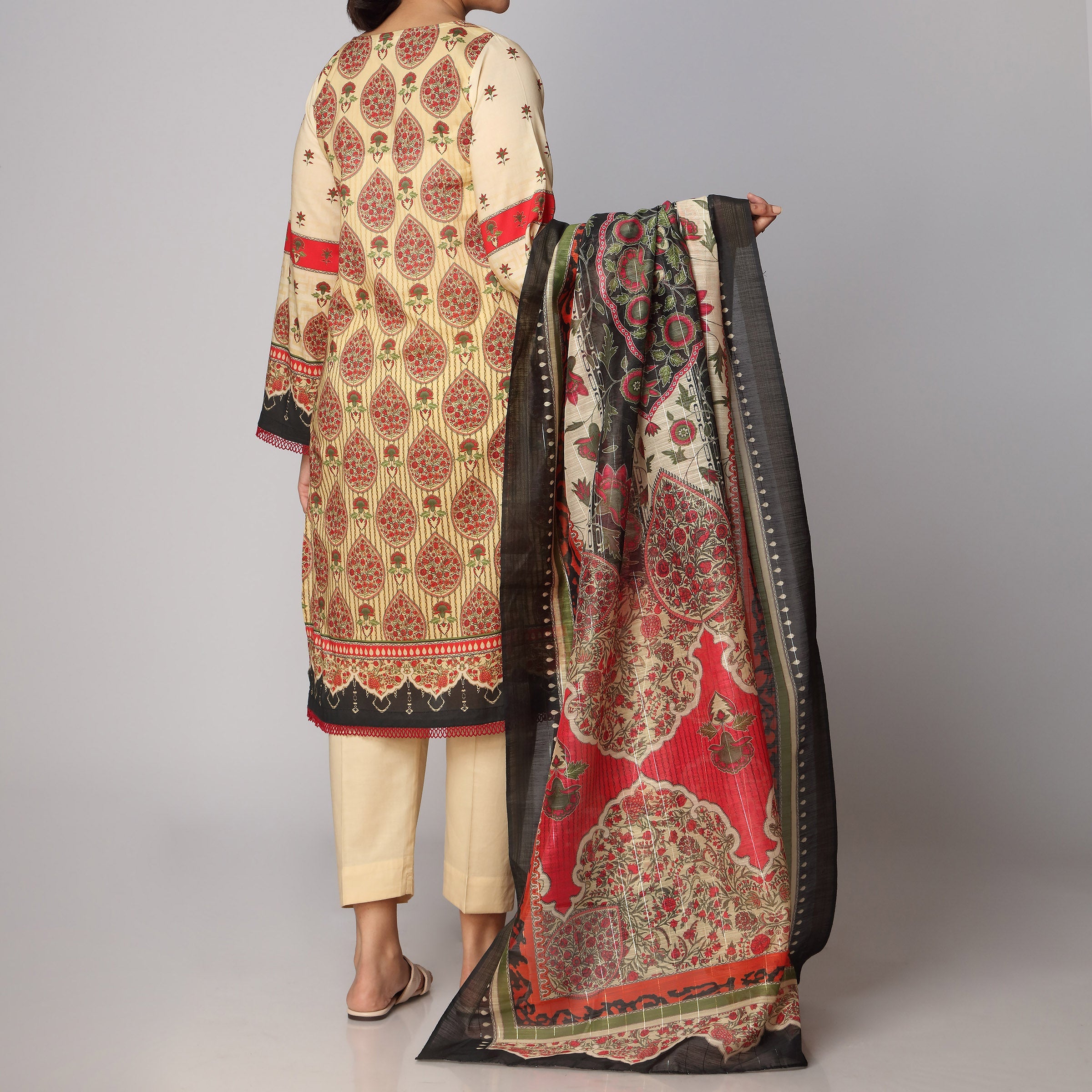 3PC- Digital Printed Lawn Embroidered Suit  PS3178