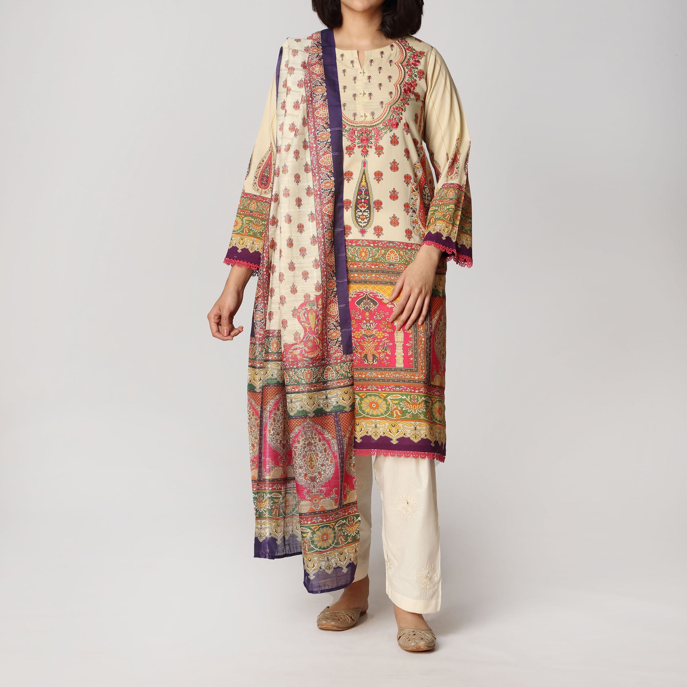 3PC- Un-Stitched Digital Printed Lawn Embroidered Suit PS3484