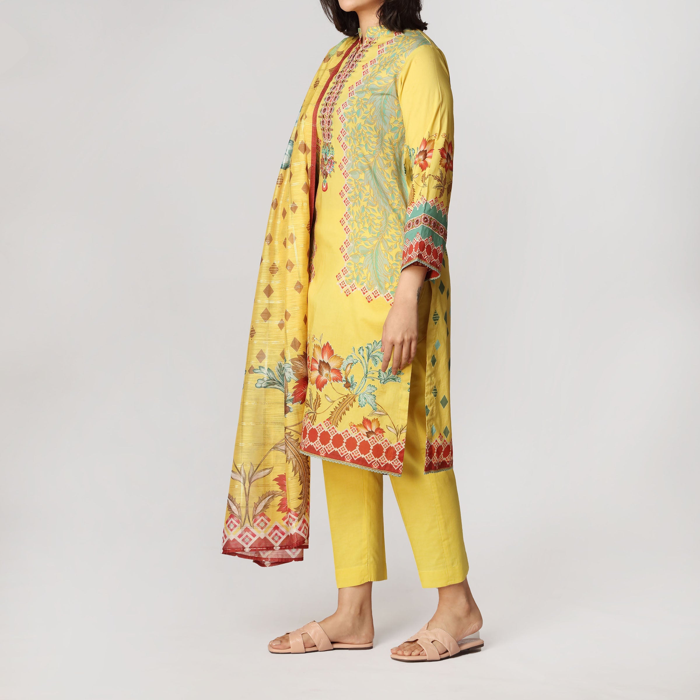 3PC- Un-Stitched Digital Printed Lawn Embroidered Suit PS3489